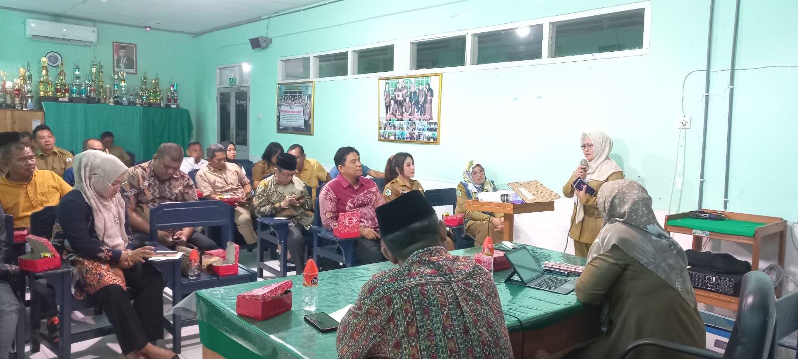 Studi Komparatif Komisi II DPRD Barito Kuala Marabahan Ke RSUD Kapuas Mengenai Program Rujuk Balik